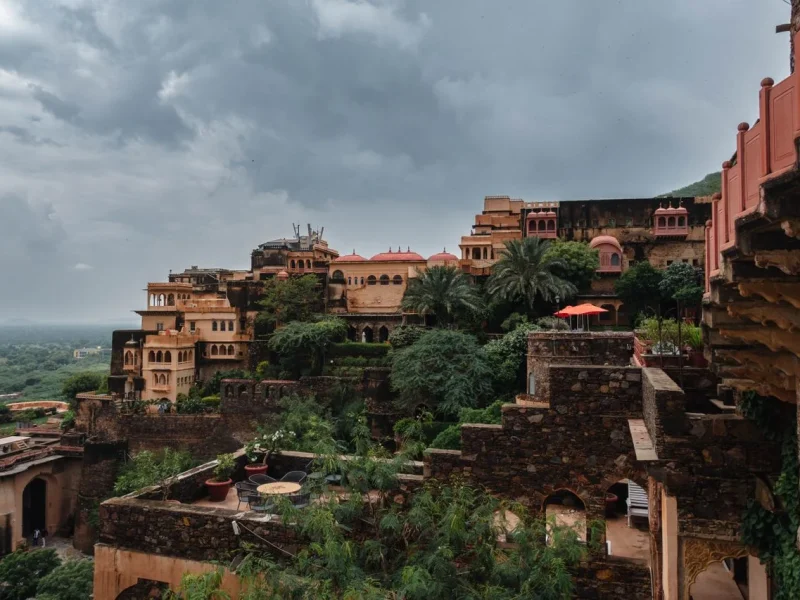 Places to Visit Near Delhi: Complete Day Trip & Weekend Getaways Guide