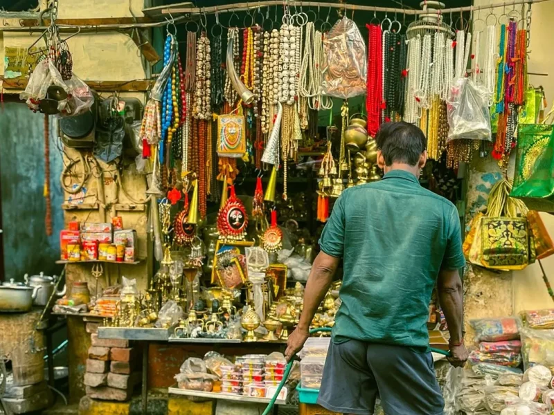 Agra Shopping Guide: Best Markets & What to Buy