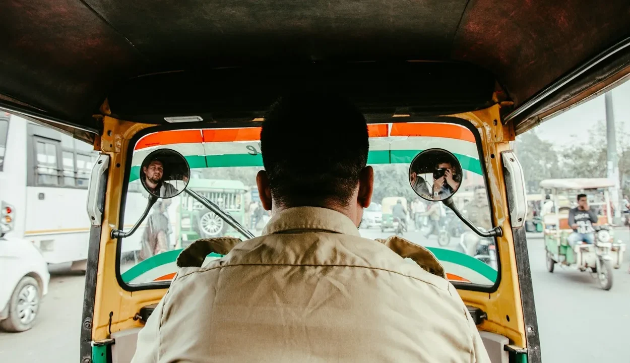Riding inside an auto-rickshaw through Agra streets for Agra Travel Tips guide