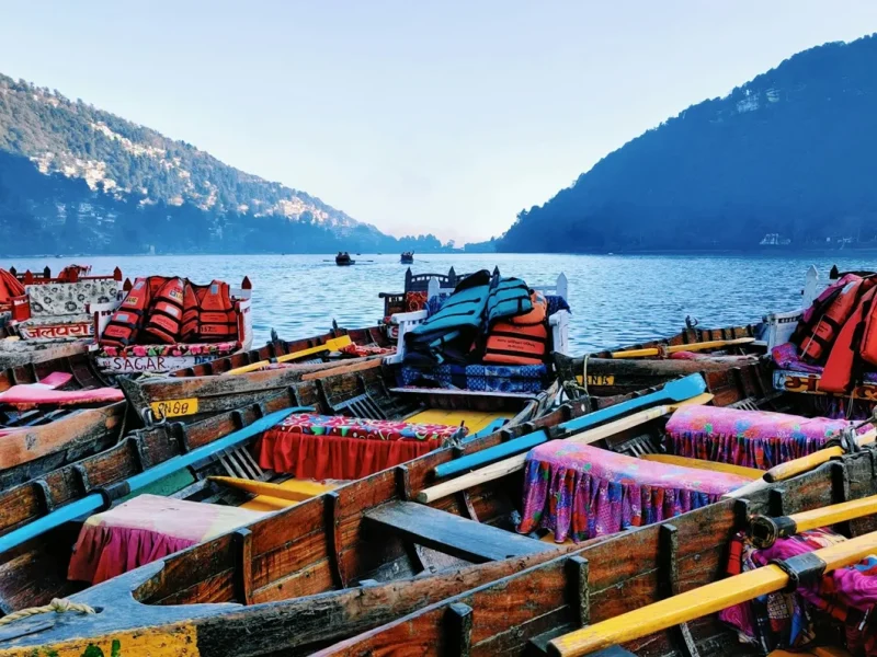 Naina Devi Temple Guide: History, Aarti Timings, and Traveler Etiquette