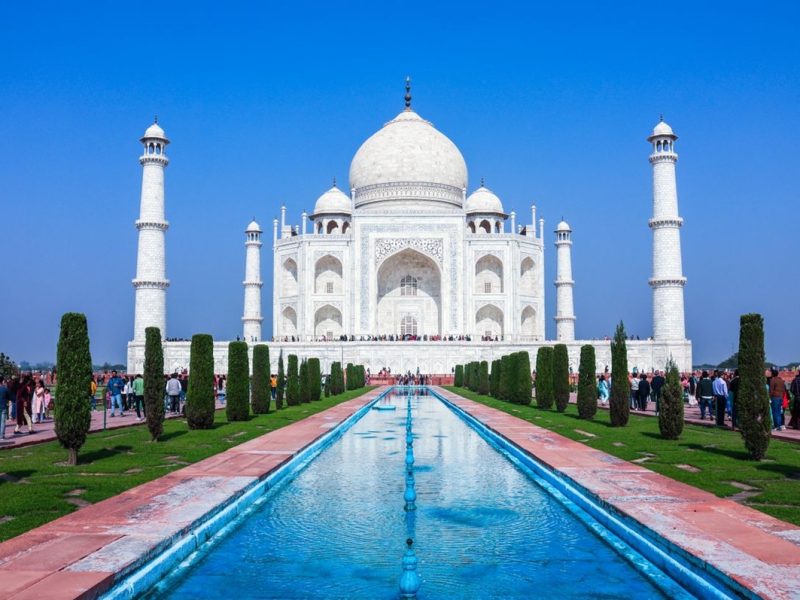 15 Best Places to Visit in Agra: Top Tourist Attractions & Sightseeing Guide