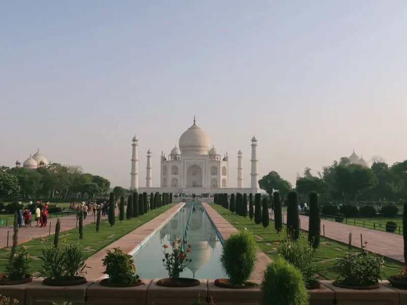 Taj Mahal Guide: History, Timings, Tickets & Travel Tips (2026 Visitor Guide)