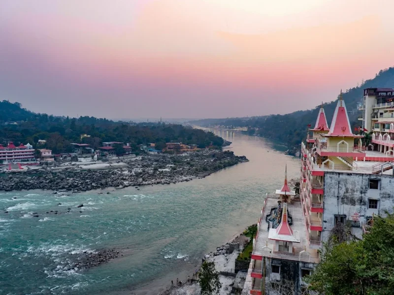 Where to Stay in Rishikesh: Best Areas, Ashrams & Hotel Guide