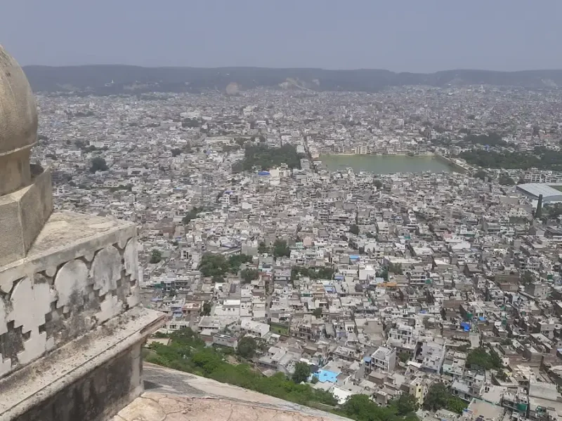 Nahargarh Fort Guide: Sunset Views, Architecture & Visitor Tips